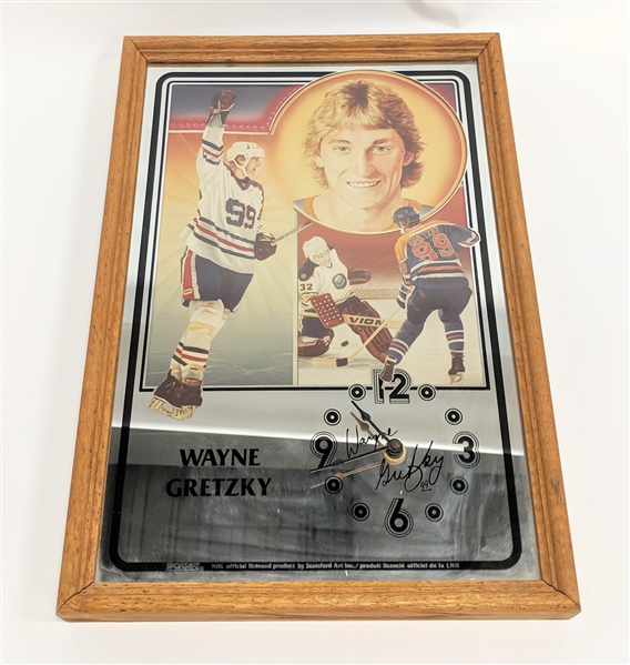Wayne Greztky Edmonton Oilers Sportart Mirror Wall Clock. 